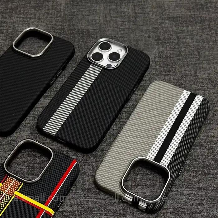 Coque magnétique en fibre de carbone pour iPhone 15 Pro Max 16 17 Pro