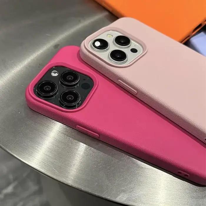 Coque de téléphone de luxe en cuir souple mat