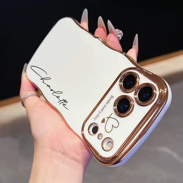 Coque personnalisée en TPU souple avec nom gravé pour iPhone 17 coque de protection avec pare-chocs ondulés matériaux variés à offrir pour les occasions spéciales