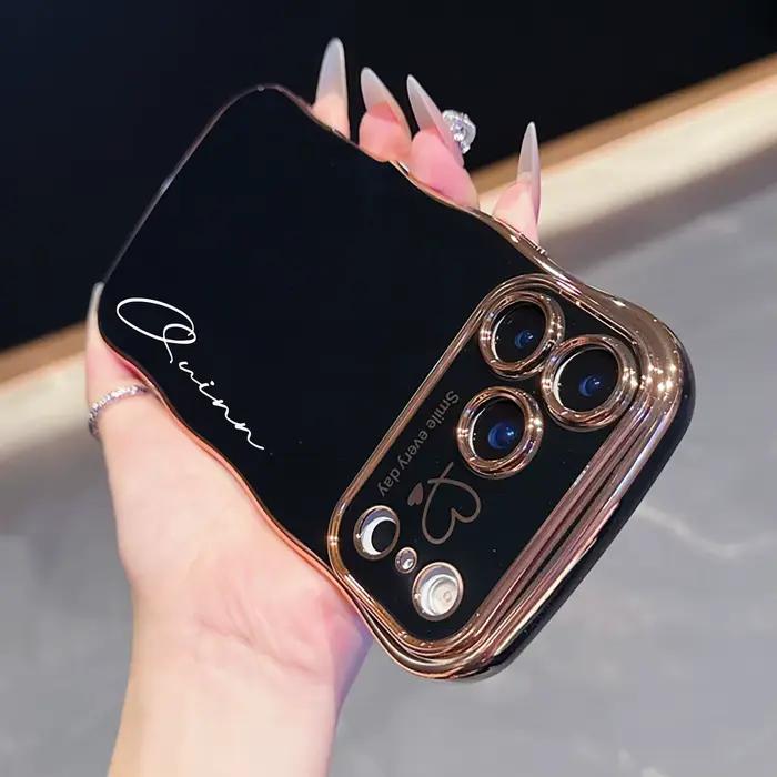 Coque personnalisée en TPU souple avec nom gravé pour iPhone 17 coque de protection avec pare-chocs ondulés matériaux variés à offrir pour les occasions spéciales