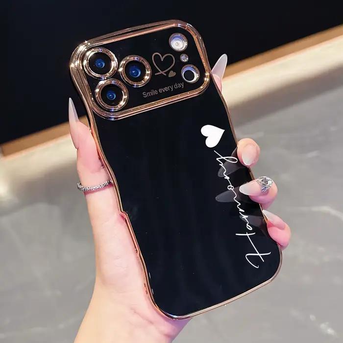 Coque personnalisée en TPU souple avec nom gravé pour iPhone 17 coque de protection avec pare-chocs ondulés matériaux variés à offrir pour les occasions spéciales