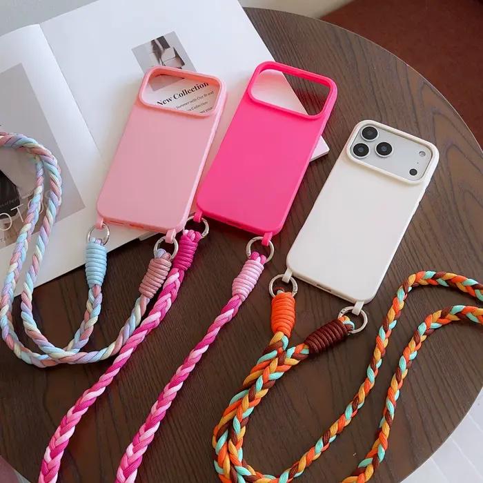 Coque de téléphone avec lanière